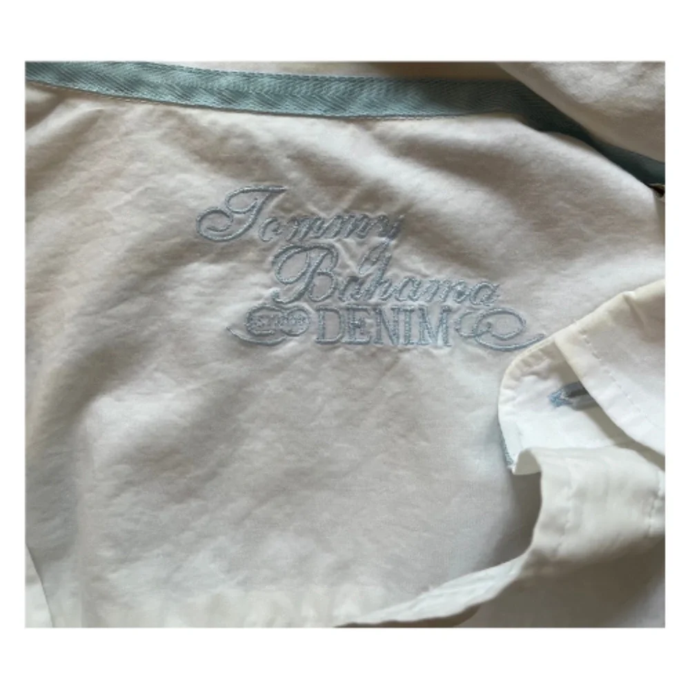 Tommy Bahama Long Sleeve Button Down Shirt - Size XL - Picture 3 of 4